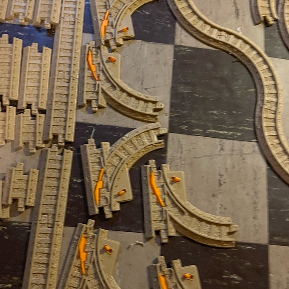 Fischer Price Geo Trax tracks(curved and straight) - Picture 5 of 6